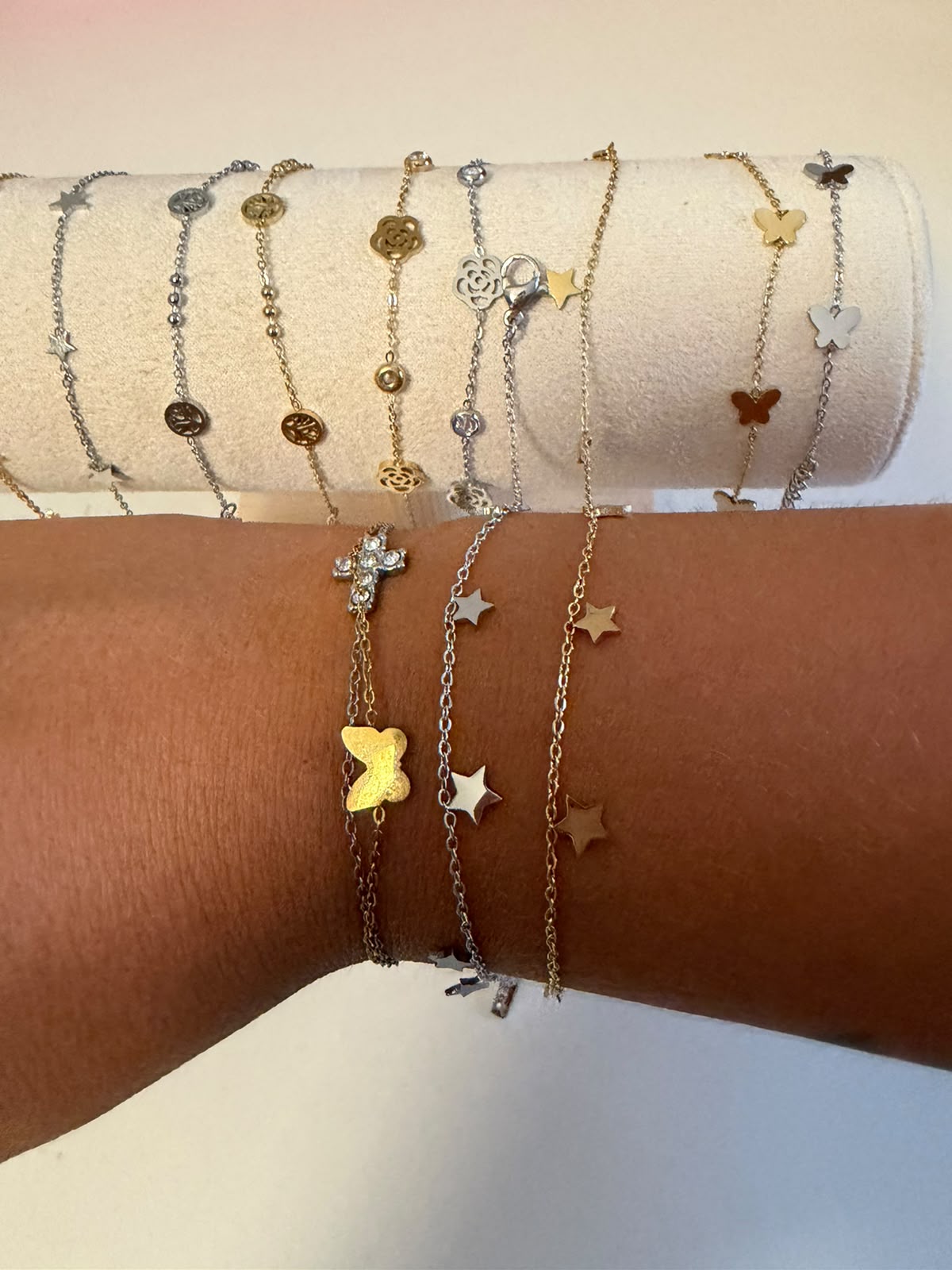 PULSERA ESTRELLA COLGANTES