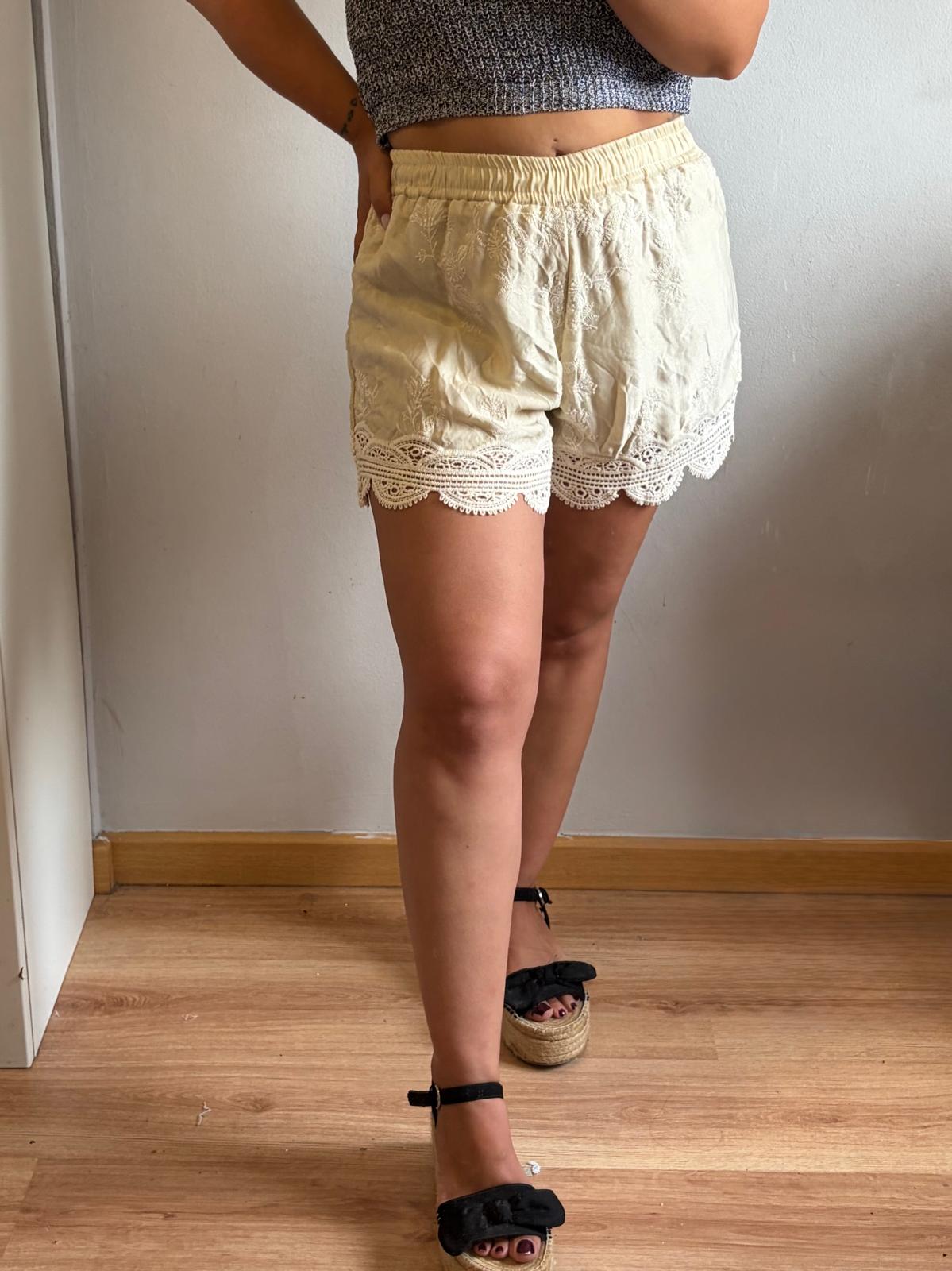 SHORT ENCAJE