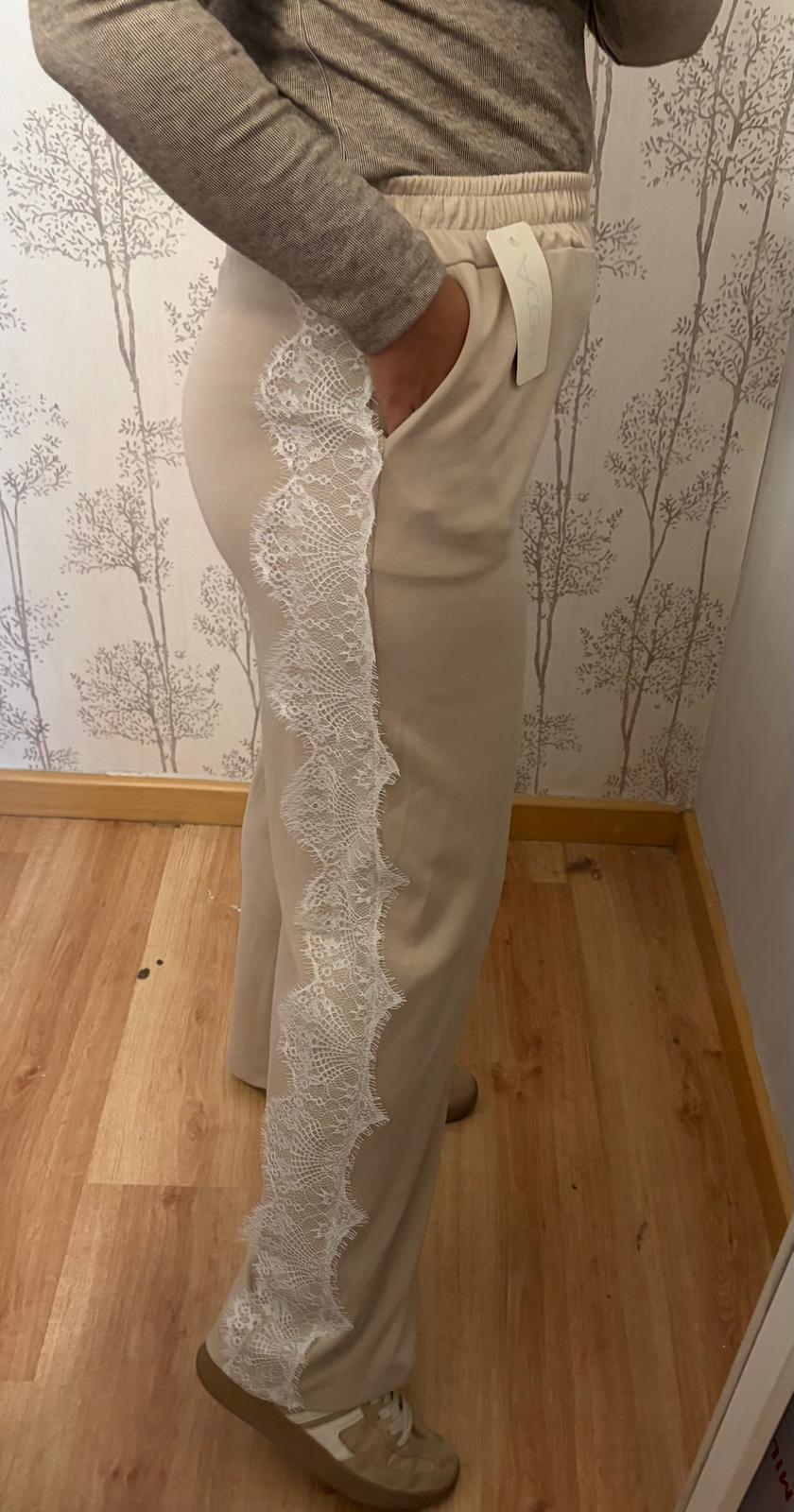 PANTALÓN ENCAJE